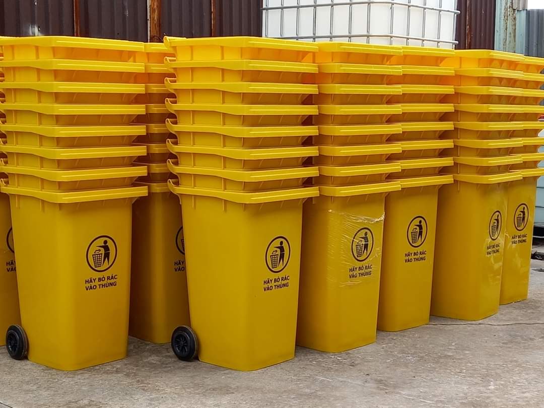 Thùng rác nhựa 240L 13,5kg nguyên sinh 100%