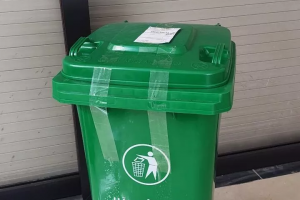 Nhựa HDPE dày giúp thùng rác bền hơn ra sao? Tìm hiểu yếu tố quan trọng khi chọn mua thùng rác 240L.