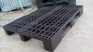 Pallet nhựa cũ 3 chân suốt 1200x800x150mm