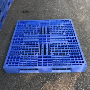 Pallet nhựa cũ Long Thành 1100x1100x150mm